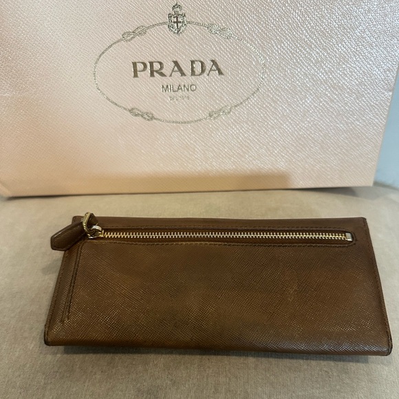 Prada Wallet - Picture 3 of 14